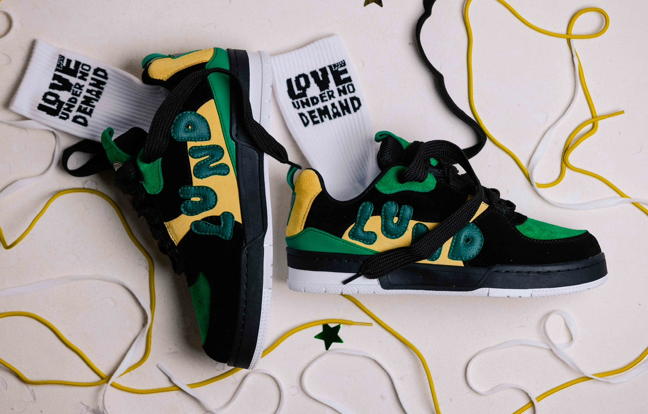 LOVE UNDER NO DEMAND P5