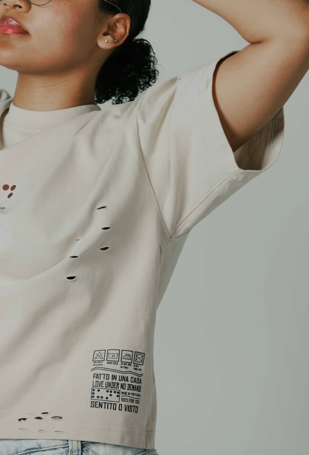IN HOUSE STAPLE BEIGE TEE