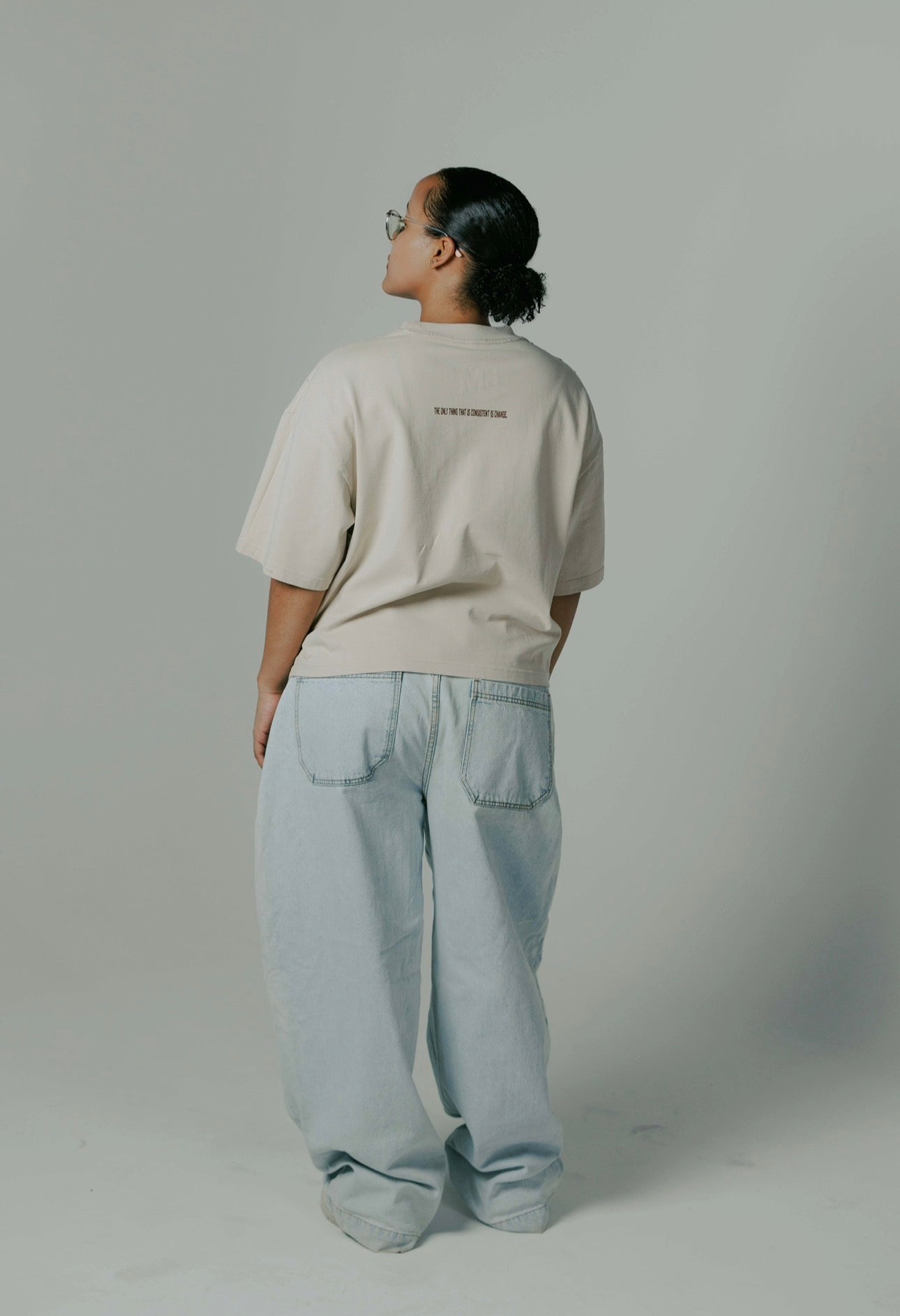 IN HOUSE STAPLE BEIGE TEE